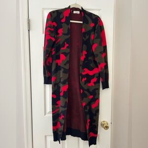 Beautiful long cardigan seeater. 42” long. Sz small. Black/red/army green.